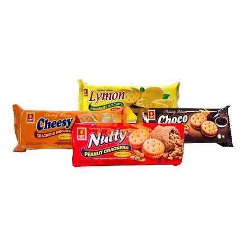 UBM Yummy Sandwich Biscuits With Cream and Chocolate Flavors